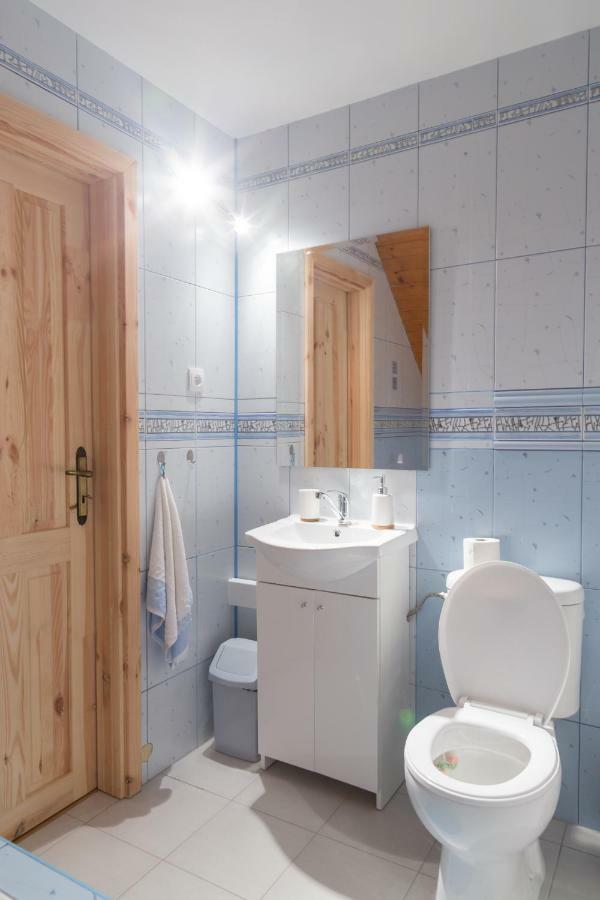 Ubytovanie Adina Poltar Buitenkant foto